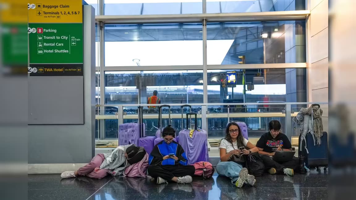 Middle East Flight Crisis 2026: The Indian Travel Agent's Complete Survival Guide